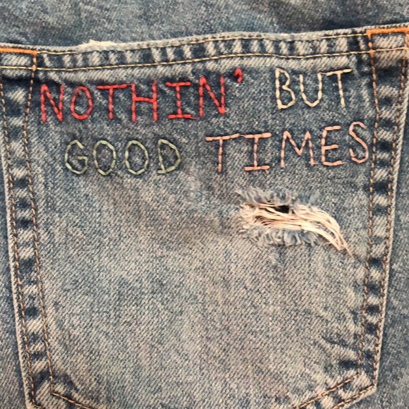 Abercrombie & Fitch Ames Low Rise Boyfriend Short - Picture 4 of 10